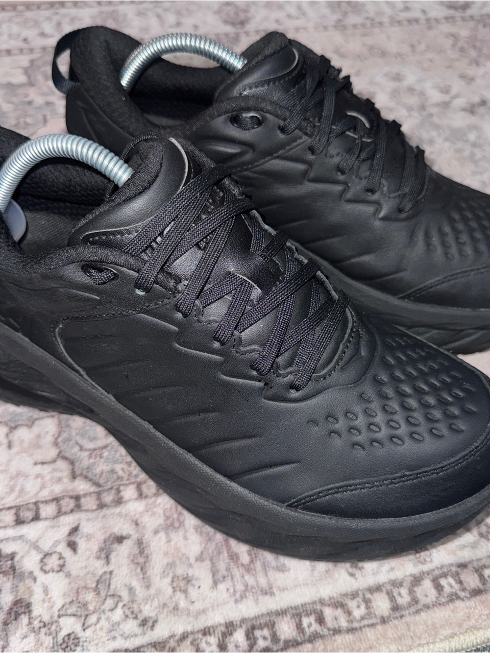 Hoka One One Bondi SR Men's Size US 9.5 Black Leather Lace-Up Sneakers.